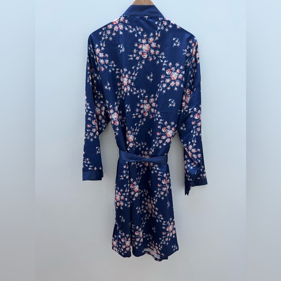 Morgan Lane x FabFitFun Allie Robe in navy floral print size Plus NWT 16-28 sexy - Picture 14 of 15